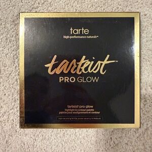Tarte Tarteist Pro Glow Highlighter and Contour Palette